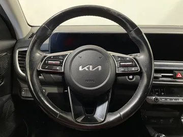 2024 Kia Seltos - image 26