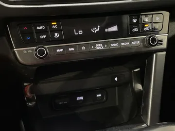 2024 Kia Seltos - image 23