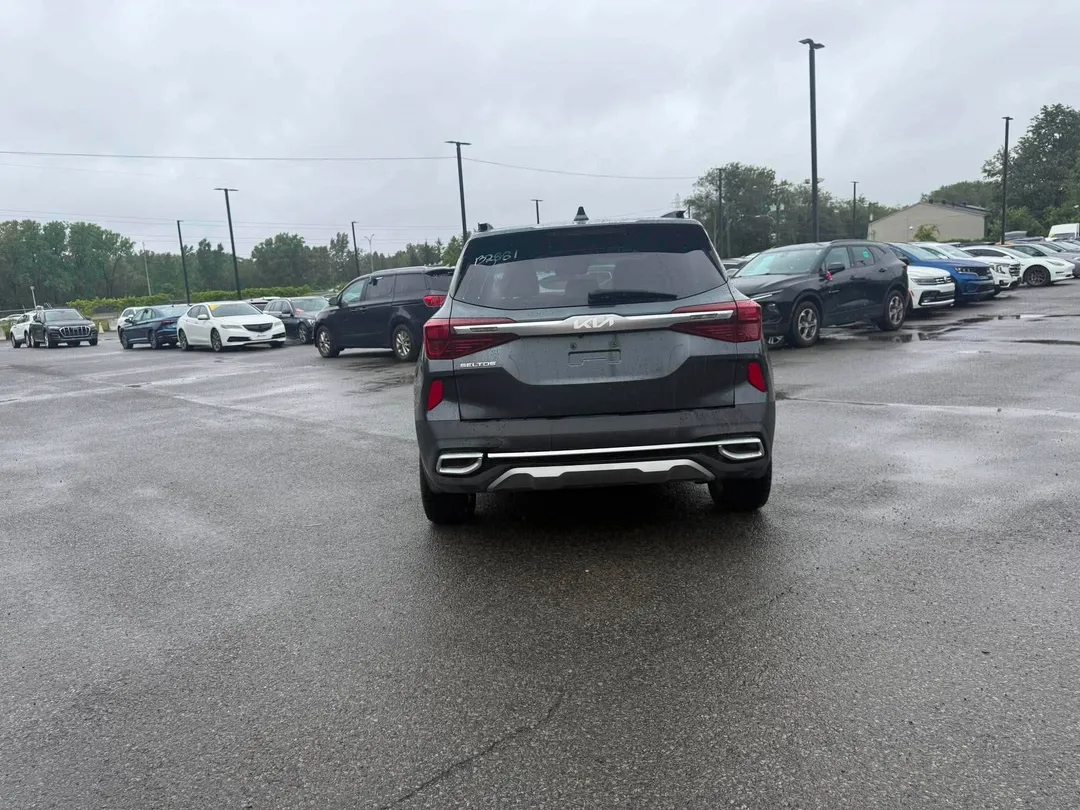 2023 Kia Seltos — photo 4