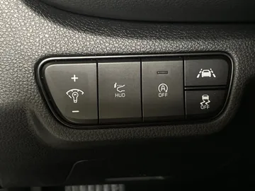 2023 Kia Seltos - image 24