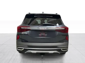2023 Kia Seltos - image 13