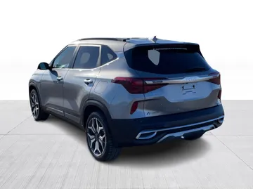 2023 Kia Seltos - image 12