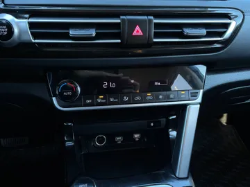 2023 Kia Seltos - image 22