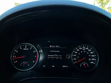 2023 Kia Seltos - image 17