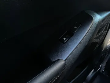2023 Kia Seltos - image 27