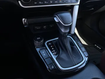 2022 Kia Seltos - image 29
