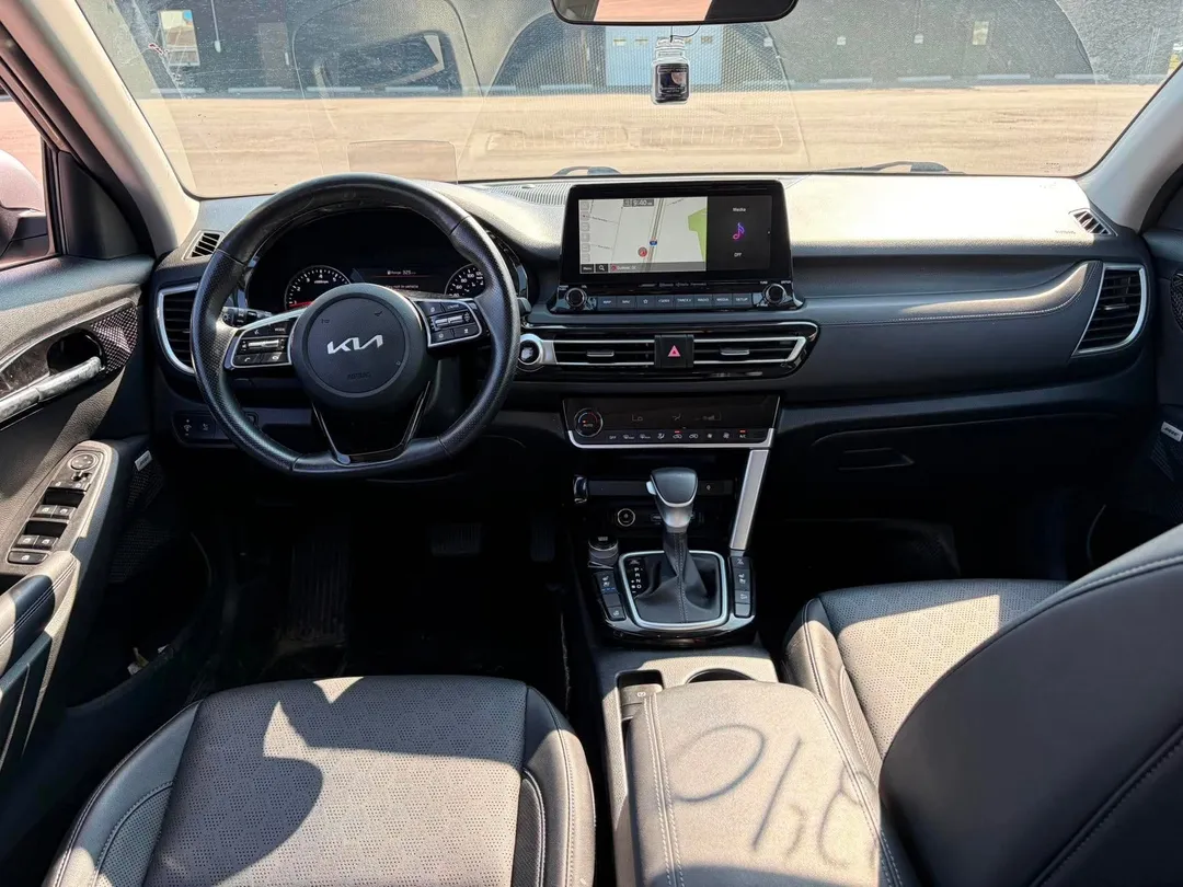 2022 Kia Seltos — photo 8