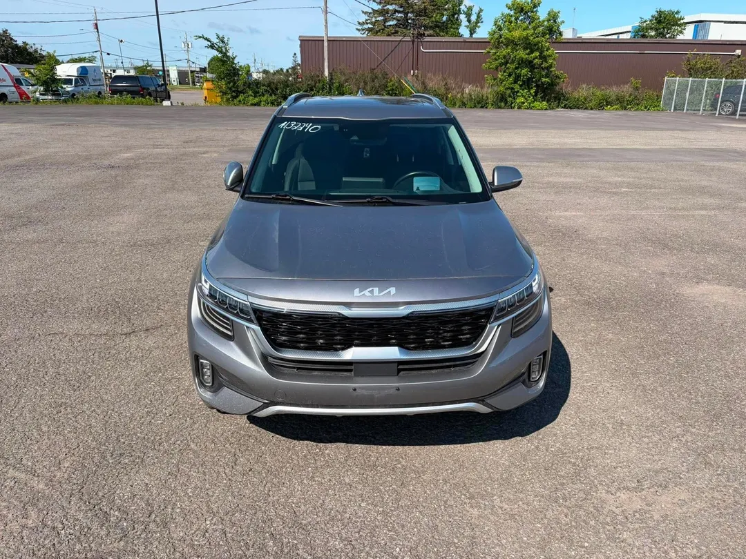 2022 Kia Seltos — photo 2