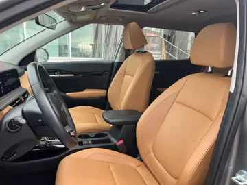 2024 Kia Seltos - image 9