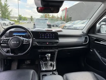 2024 Kia Seltos - image 9