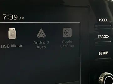 2024 Kia Seltos - image 7