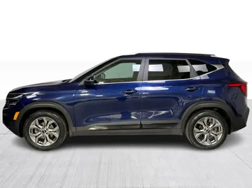 2024 Kia Seltos - image 10
