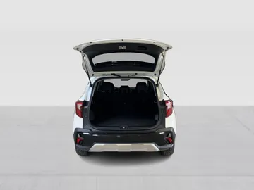2024 Kia Seltos - image 12