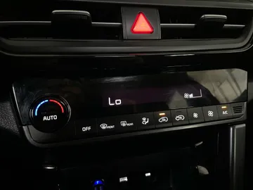 2024 Kia Seltos - image 21