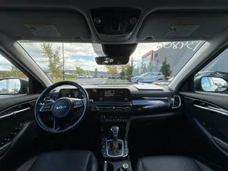 2025 Kia Seltos - image 8