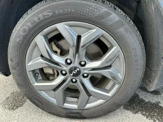 2025 Kia Seltos - image 7