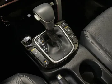 2023 Kia Seltos - image 26