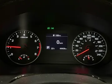 2023 Kia Seltos - image 18