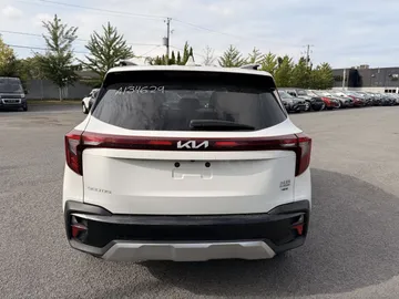 2024 Kia Seltos - image 6