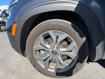 2024 Kia Seltos - image 7