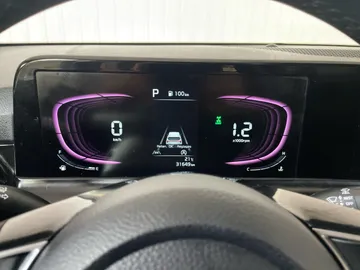 2024 Kia Seltos - image 18