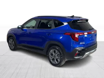 2024 Kia Seltos - image 12