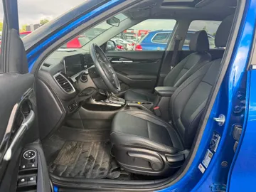 2024 Kia Seltos - image 8