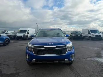 2024 Kia Seltos - image 2