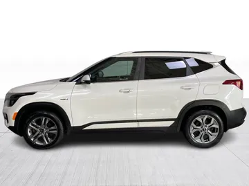 2021 Kia Seltos - image 11