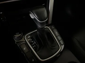 2021 Kia Seltos - image 29