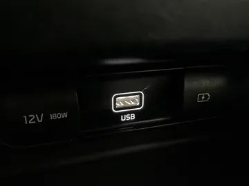 2021 Kia Seltos - image 28