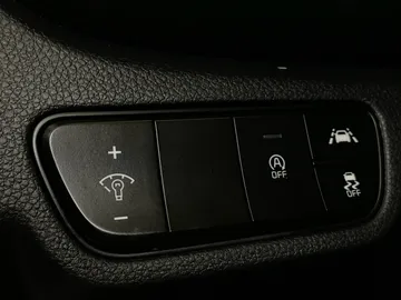 2021 Kia Seltos - image 30