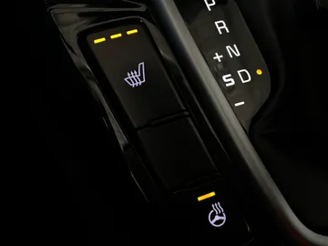 2021 Kia Seltos - image 25