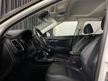 2021 Kia Seltos - image 3