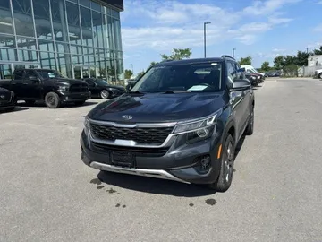2021 Kia Seltos - image 3