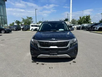 2021 Kia Seltos - image 2