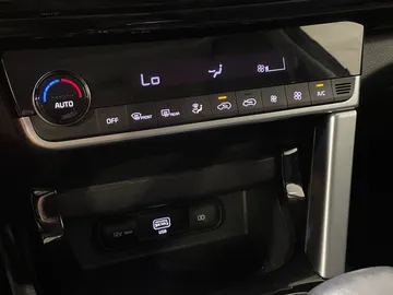 2023 Kia Seltos - image 21