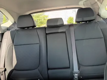 2023 Kia Seltos - image 8