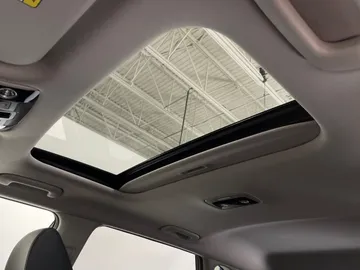 2023 Kia Seltos - image 6
