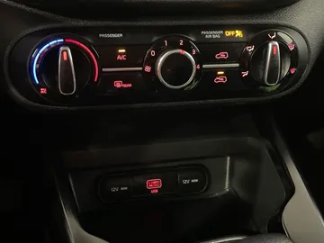 2021 Kia Soul - image 18