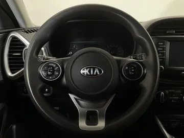 2021 Kia Soul - image 14