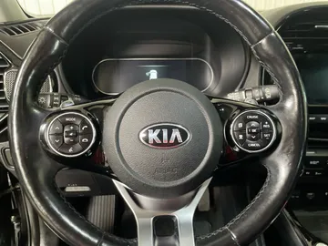 2021 Kia Soul EV - image 18
