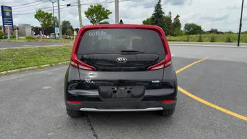 2021 Kia Soul EV - image 6