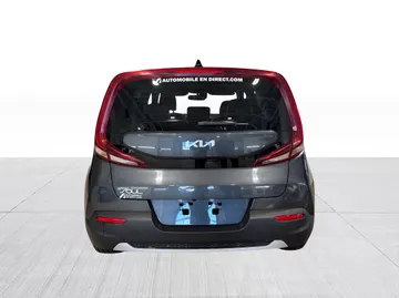 2022 Kia Soul - image 13