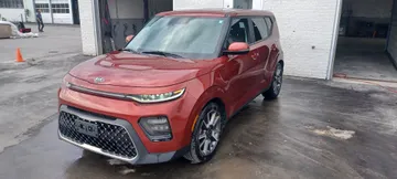 2020 Kia Soul - image 3