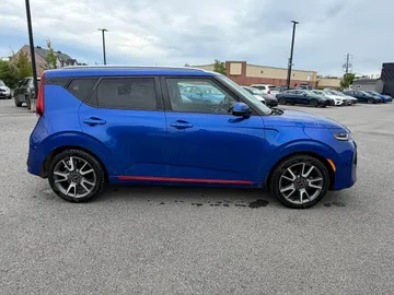 2020 Kia Soul - image 6