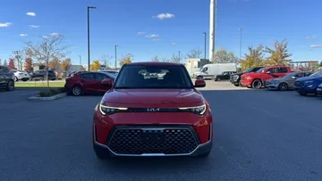 2023 Kia Soul - image 2