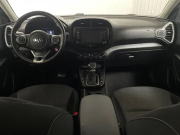 2021 Kia Soul - image 4