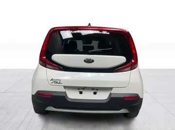 2021 Kia Soul - image 12