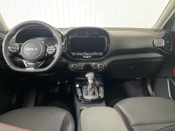 2023 Kia Soul - image 4